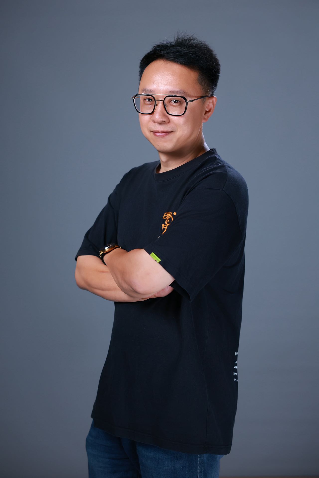 孟令军